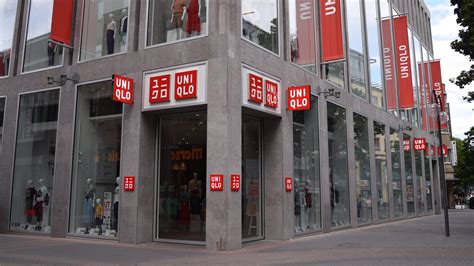 uniqlo münchen branche.